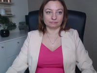 Close your eyes… My soft blonde hair brushes against your skin as I lean over you. My 75C curves press lightly against your back while my hands explore every inch of you, slow and warm at first… then firmer, making you gasp. My blue-green eyes lock on yours in the candlelight, half-angel, half-devil, deciding whether to spoil you… or tease you until you beg like in the best scenes of Fast & Furious – fast, intense, and unforgettable.