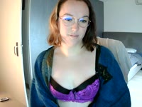 Ik ben een spontane dame die bijna niets te gek vind. Ik sta voor veel dingen open zolang we het samen maar gezellig hebben. Heb je een lekker verzoekje? vraag het me dan zeker.