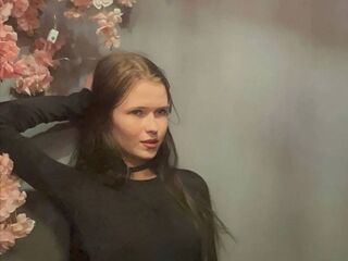 sex webcam chatroom CharisseChappel