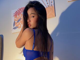 erotic cam SessahMi