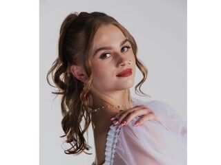 camwhore masturbating with sextoy SharriLangolf