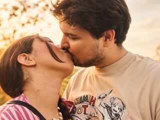 couplecam SkyAndAxel
