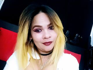 corset fetish livecam BellucciSarah