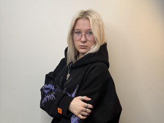 camgirl playing with dildo AdelinaCostanti