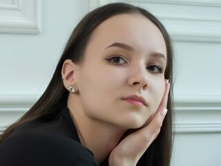 camslut fingering wet pussy AlbinaRushenberg