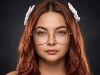 camgirl playing with sextoy AllisonDawson