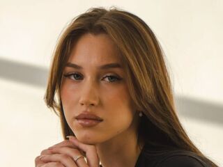 fingering girl cam picture AmelinaBrauberg