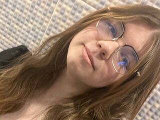 kinky cam AminaBlooms