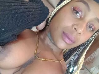 nude gamgirl AnaTower