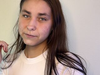 camwhore shaved pussy AngelaDefelice