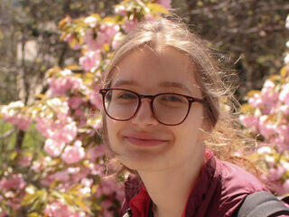 girl topless AureliaVyxen