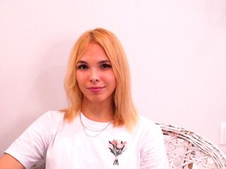 free web cam chat AvelinaRose