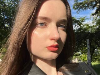 camslut masturbating BritniVolland