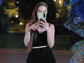 camgirl playing with dildo CallieBarca