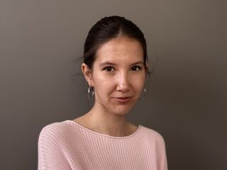 adult liveshow CarlynPennella