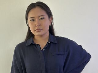 camgirl playing with sextoy CarolannOrmisto