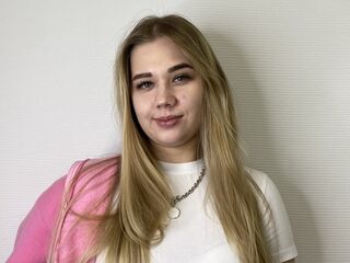 naughty camgirl CathernLoven