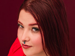 naughty camgirl fingering pussy CelesteVertusk