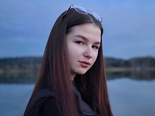 live webcam girl ChiekoLona