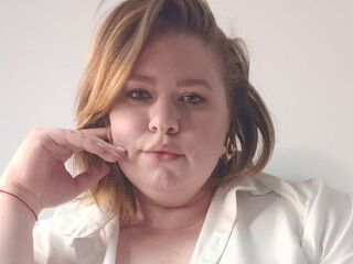 camgirl chat room ChloeThru