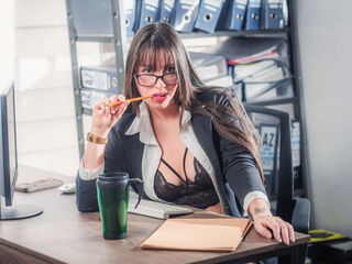 fingering girl webcam picture CloeVergara