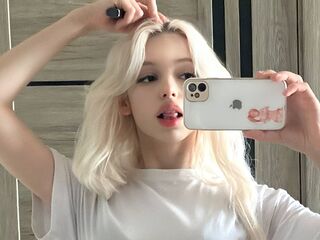 web cam show CourtneyAdamo