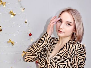topless webcam girl CrystalBacak