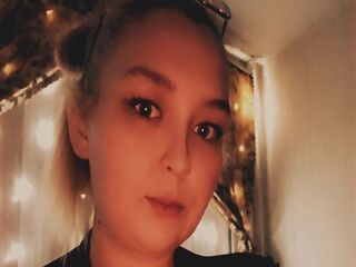 adultcam photo CrystalSins