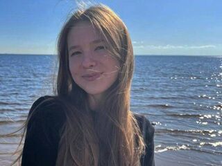 naughty camwhore DarcelMele