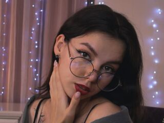 cam girl playing with dildo DawnDiggle