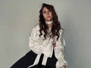 naked camgirl fingering pussy DayleJageman