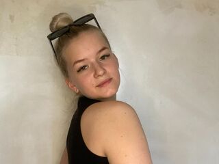 jasmin camgirl DebraHallin