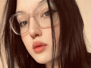 camslut fingering shaved pussy DeloresRamos