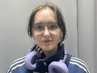 extrreme webcam picture DoraDawson