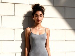 camslut showing pussy EllieTaulbee
