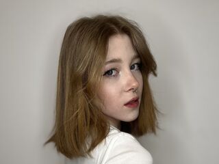 masturbating camgirl EmiliaMurchie