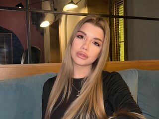 naughty camgirl photo EmmyRamsdell