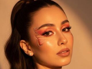 webcam strip tease show EpifaniaDubuc