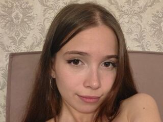 camslut topless EvaDunmore