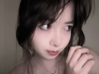 naughty cam girl fingering pussy EvaFialka