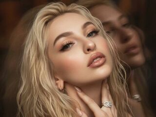 camgirl spreading pussy EvaVibe