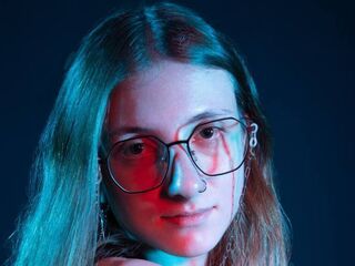 cam girl spreading pussy EvelyneSchroff