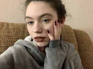 cam girl playing with vibrator FeykaDream