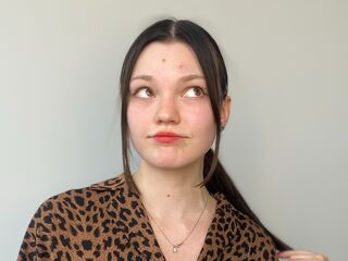 live cam girl picture FloraDoggett