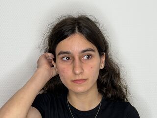 porn webcam picture FondaYarbro
