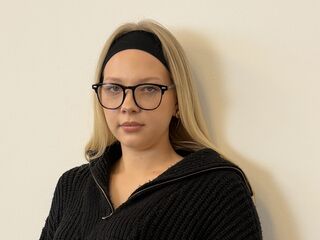 free sex chat FrancesVirunes