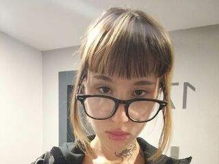 shaved pussy cam HallieAblin