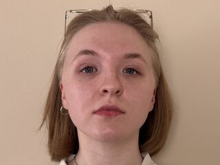 hot cam whore HienRosse