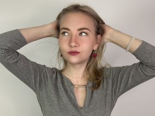 nude webcamgirl HisakoHenn