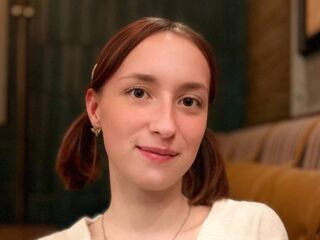free live chatroom IdaZeccardi